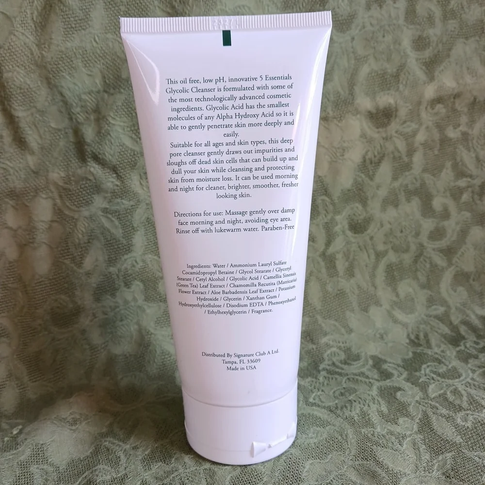 Signature Club A Glycolic Cleanser 6 fl oz New Sealed